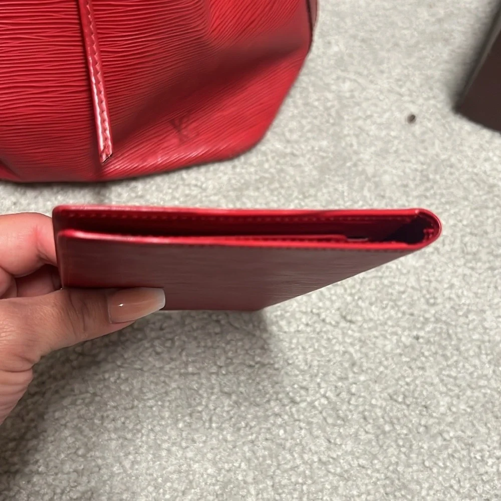 Authentic Louis Vuitton red EPI  bundle of 5pc - Picture 11 of 17